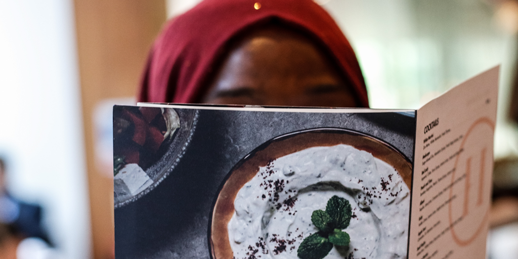 woman-menu