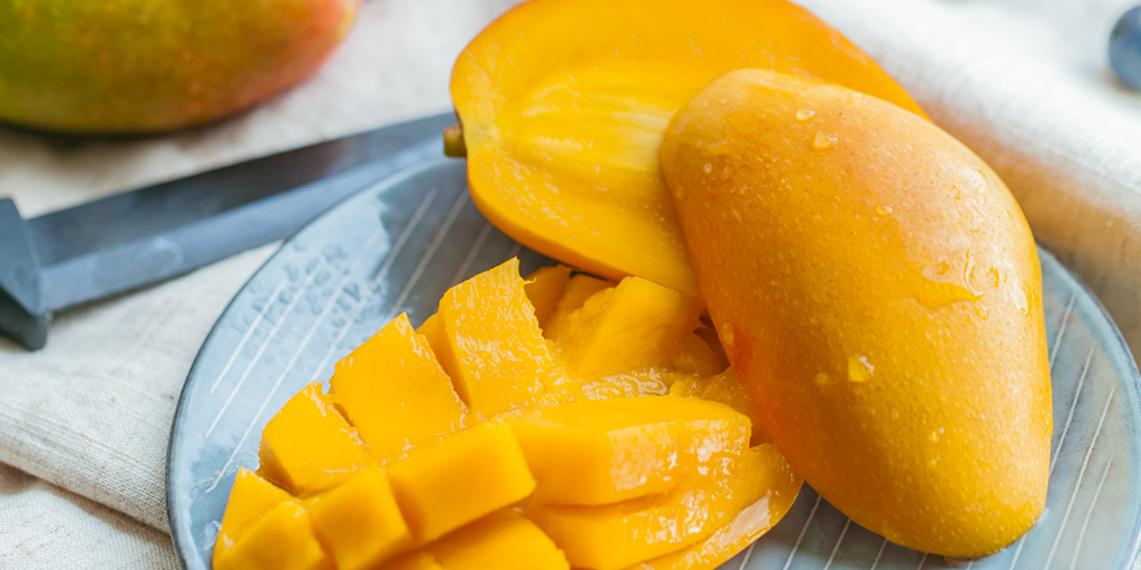 Mango-VitaminA-ImmunitySupport-SpoonGuru Mango for Vitamin A - Immunity Support Spoon Guru